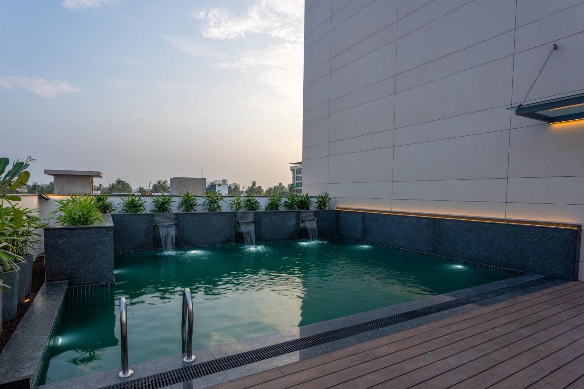 Park Inn & Suites By Radisson Thrissur East Fort Bagian luar foto