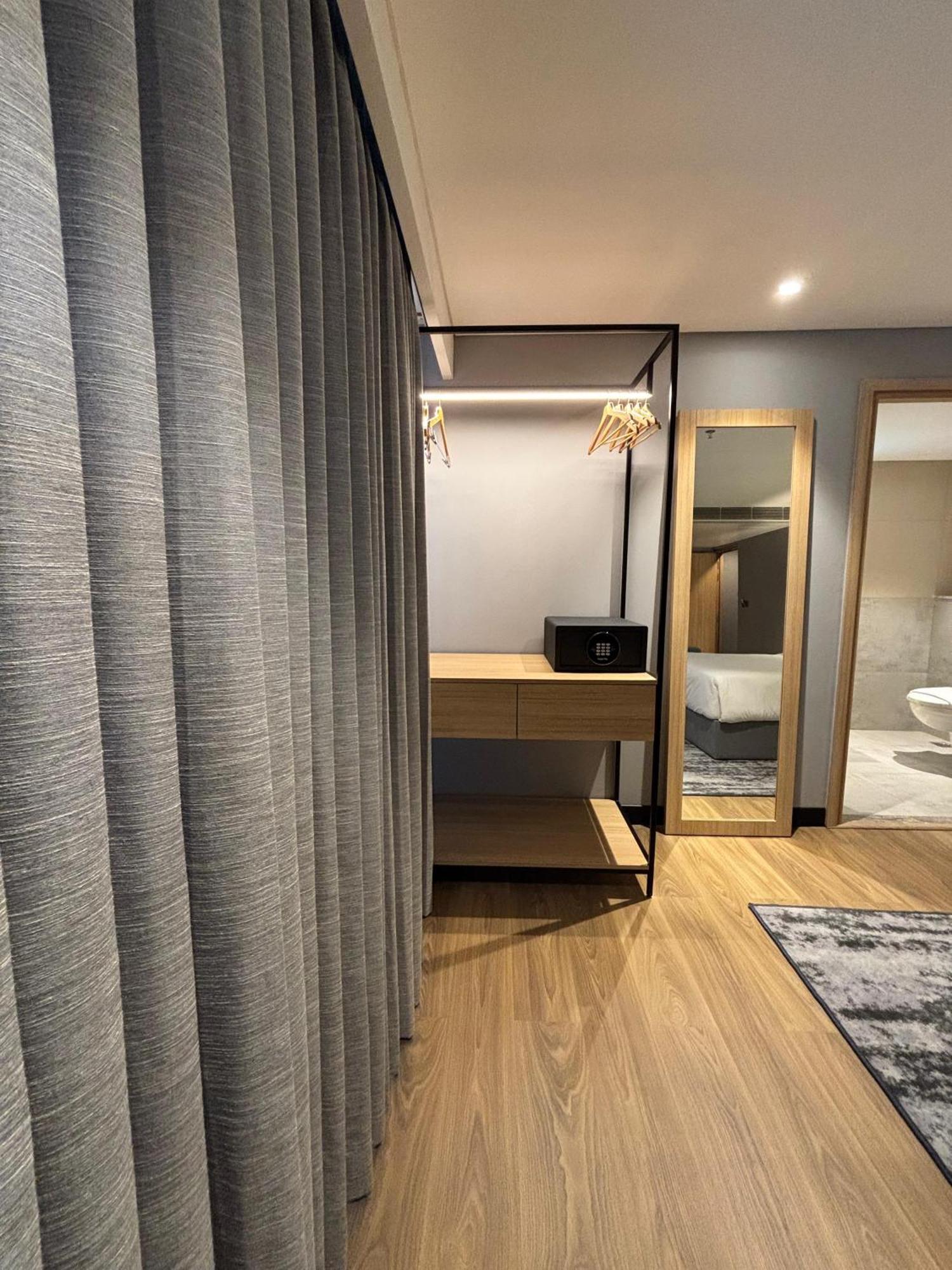 Park Inn & Suites By Radisson Thrissur East Fort Bagian luar foto